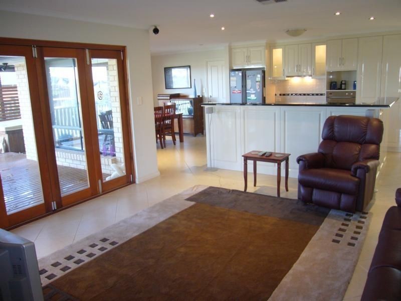 12 Tripp Street, Encounter Bay SA 5211