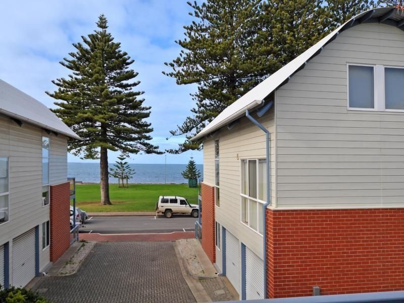 3/16 Flinders Parade, Victor Harbor SA 5211