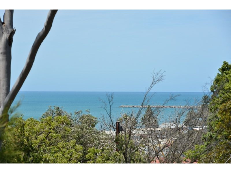 71 Seaview Road, Victor Harbor SA 5211