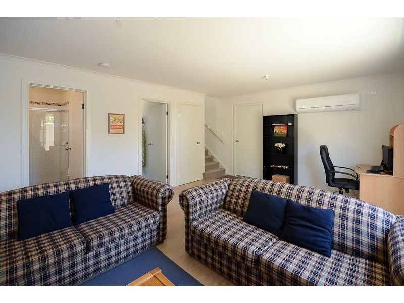 71 Seaview Road, Victor Harbor SA 5211