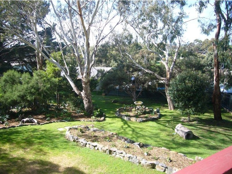 16 Coorong Crescent, Encounter Bay SA 5211