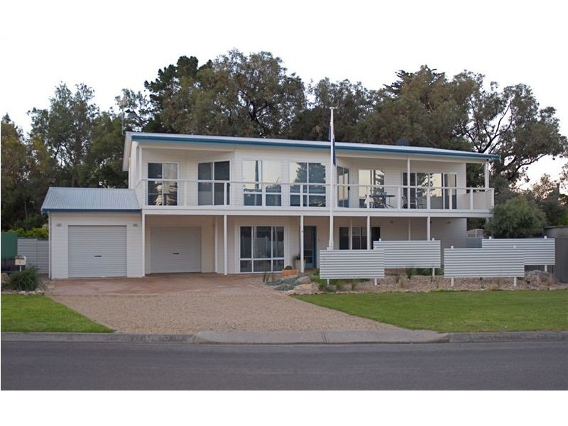 4 Fountain Avenue, Encounter Bay SA 5211