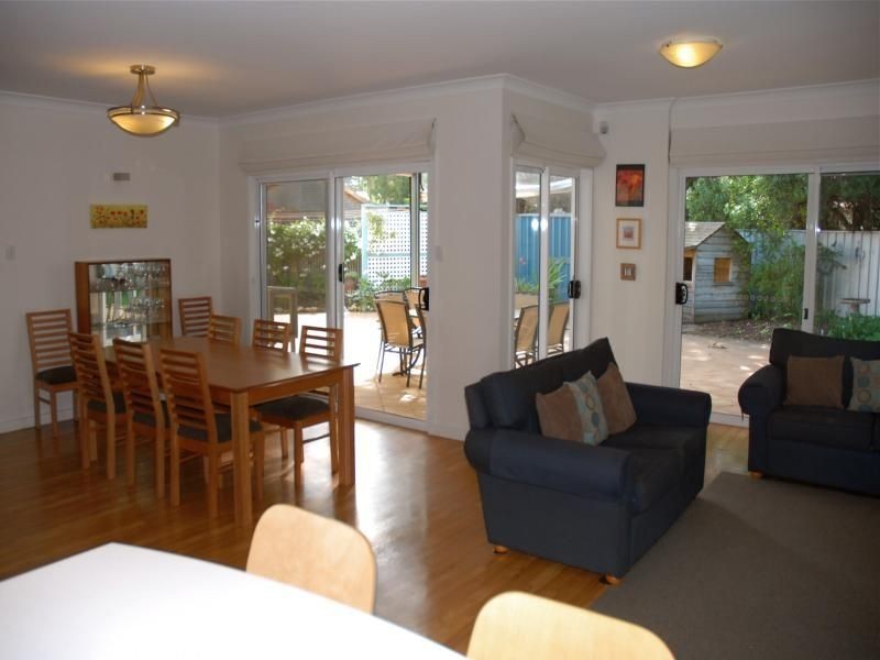 4 Fountain Avenue, Encounter Bay SA 5211