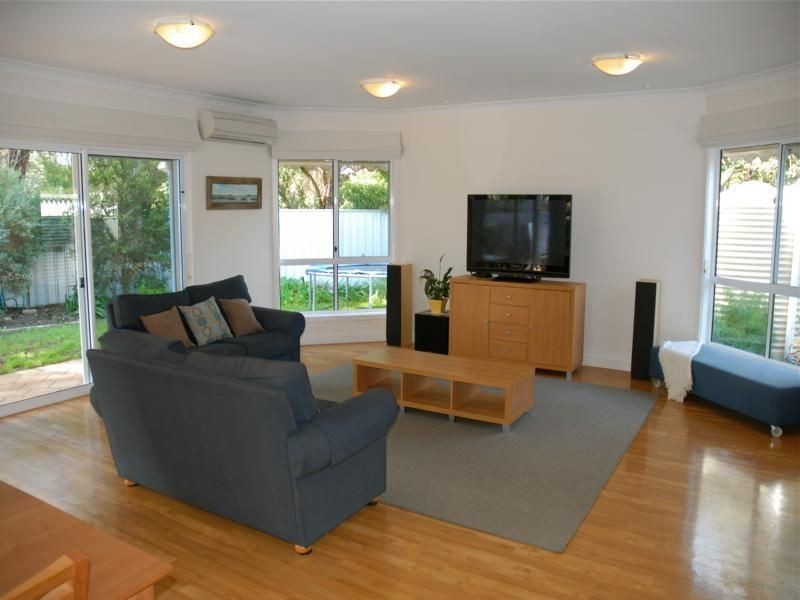 4 Fountain Avenue, Encounter Bay SA 5211