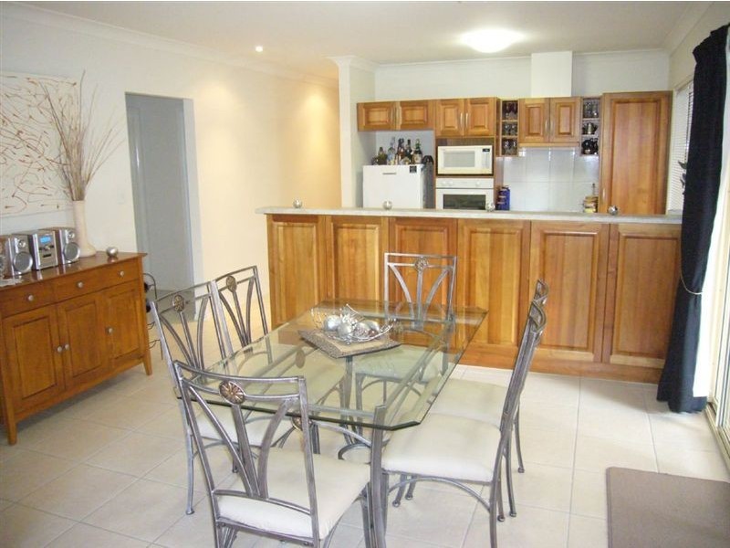 4 Allen Street, Encounter Bay SA 5211