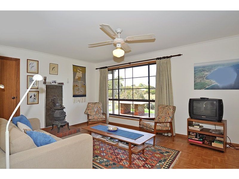 21 Solway Crescent, Encounter Bay SA 5211