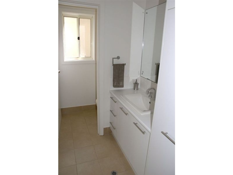 5 High Street, Victor Harbor SA 5211