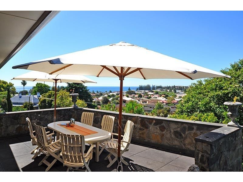 61 Seaview Road, Victor Harbor SA 5211