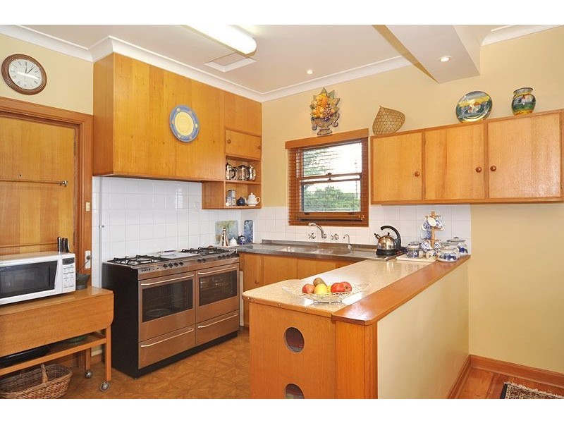 61 Seaview Road, Victor Harbor SA 5211