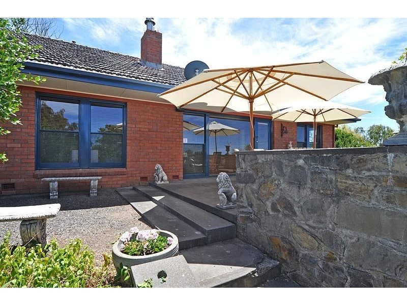 61 Seaview Road, Victor Harbor SA 5211