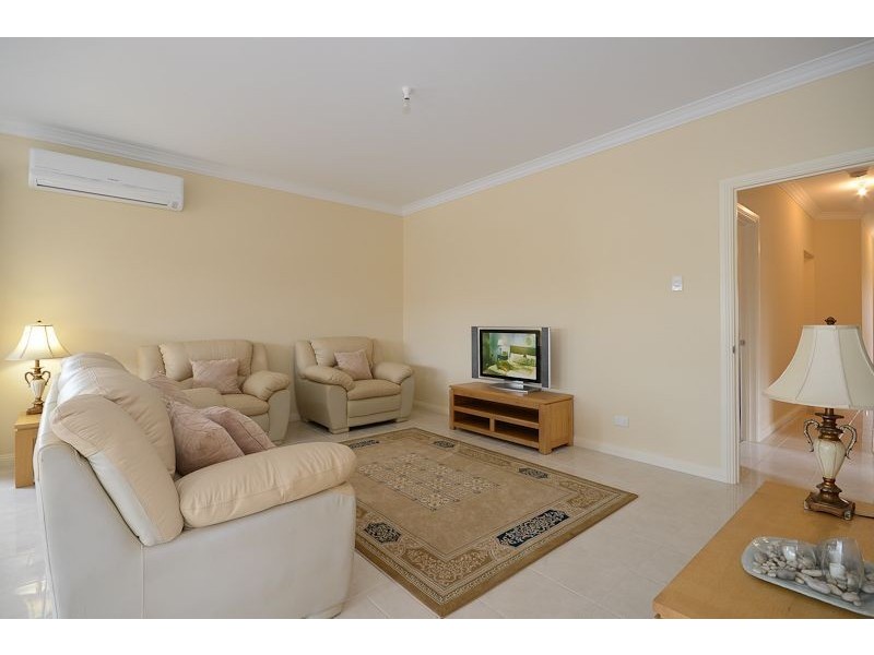 1/8A Matthew Flinders Drive, Encounter Bay SA 5211