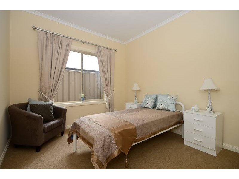 1/8A Matthew Flinders Drive, Encounter Bay SA 5211