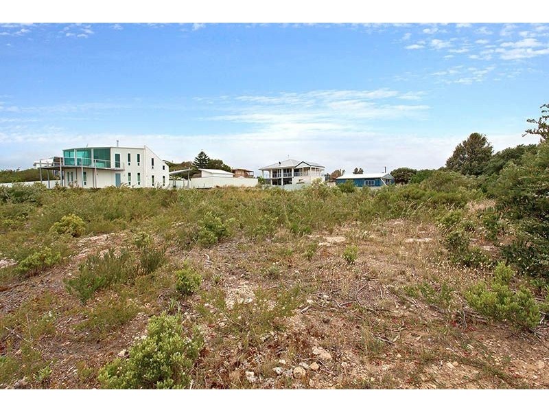 16 Neighbour Avenue, Goolwa Beach SA 5214