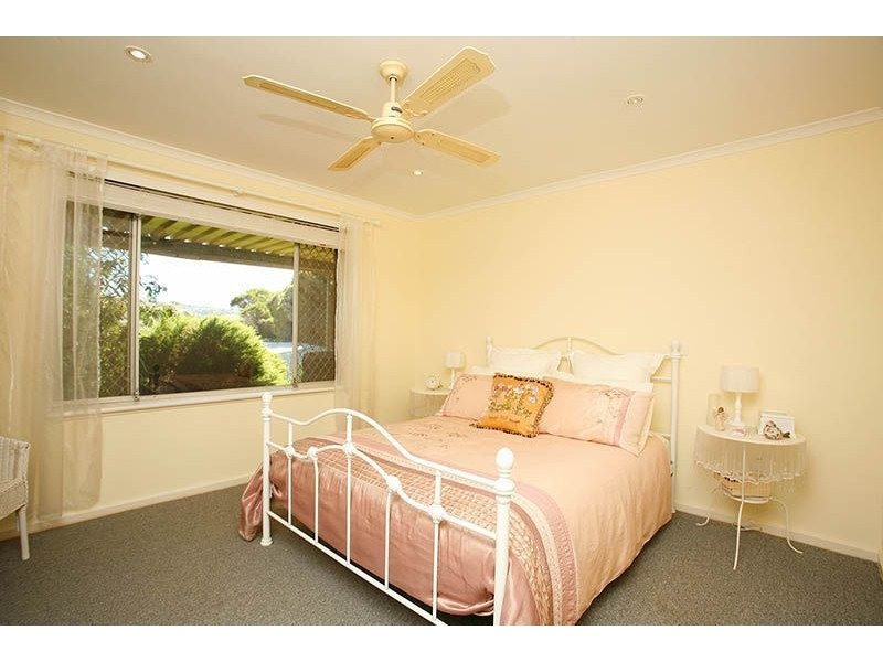 12 Seagull Avenue, Hayborough SA 5211
