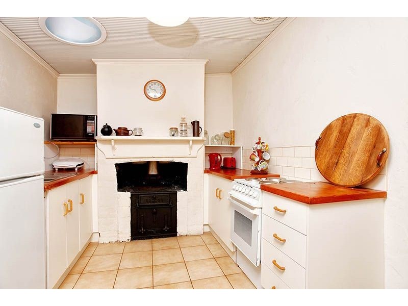 2A Hutchinson Street, Goolwa SA 5214