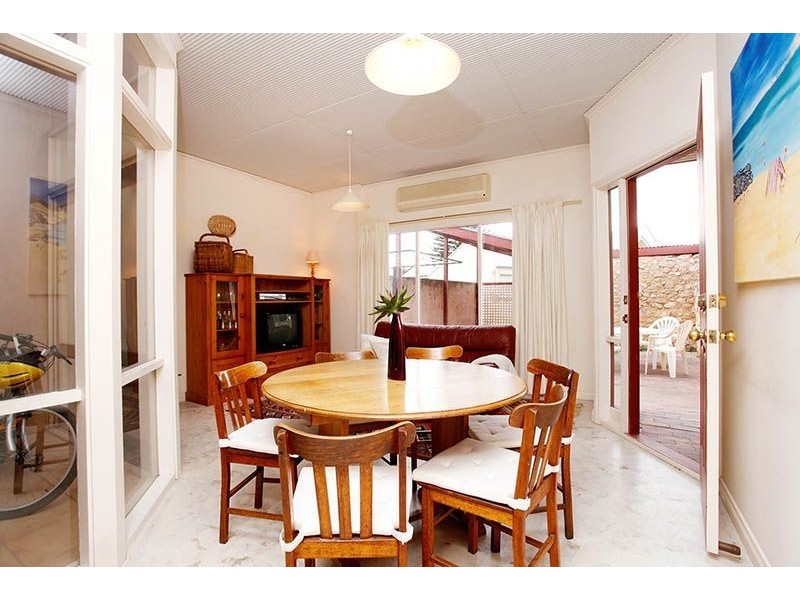 2A Hutchinson Street, Goolwa SA 5214