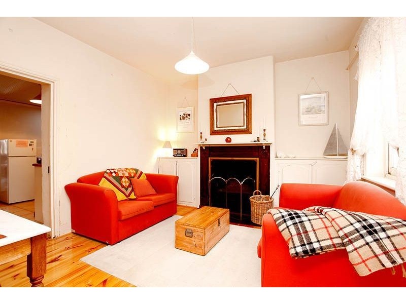 2A Hutchinson Street, Goolwa SA 5214