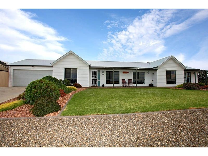 11 Cormorant Court, Middleton SA 5213