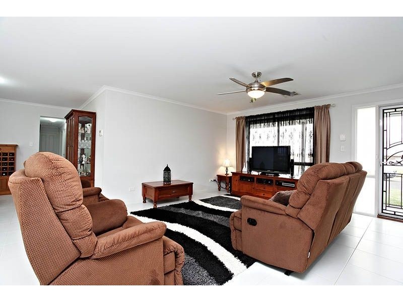 11 Cormorant Court, Middleton SA 5213
