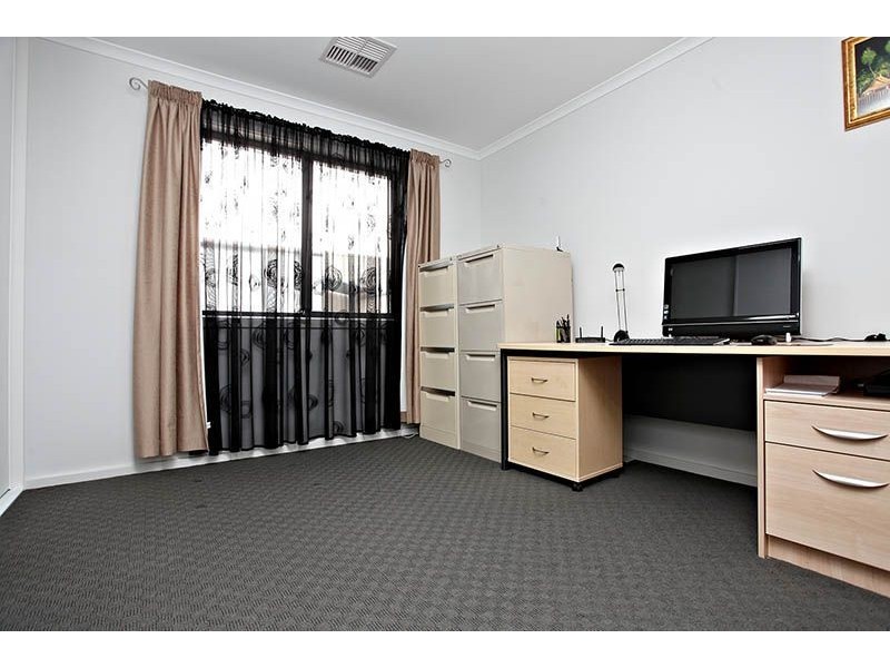 11 Cormorant Court, Middleton SA 5213