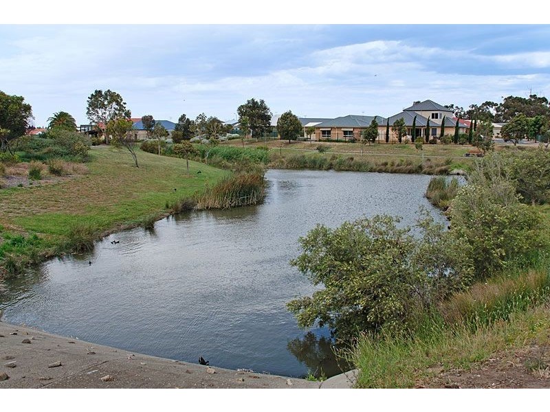 122 Matthew Flinders Drive, Encounter Bay SA 5211