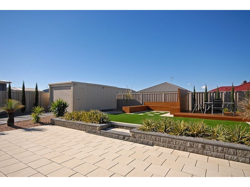 10 Lawrence Street, Goolwa North SA 5214