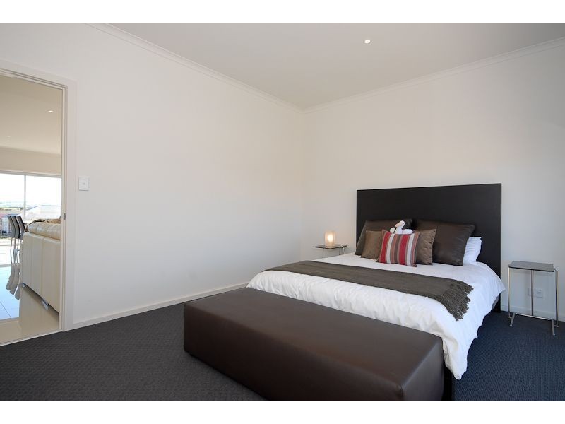 10 Lawrence Street, Goolwa North SA 5214