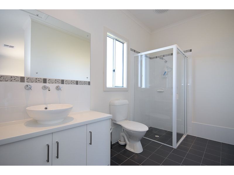 10 Lawrence Street, Goolwa North SA 5214