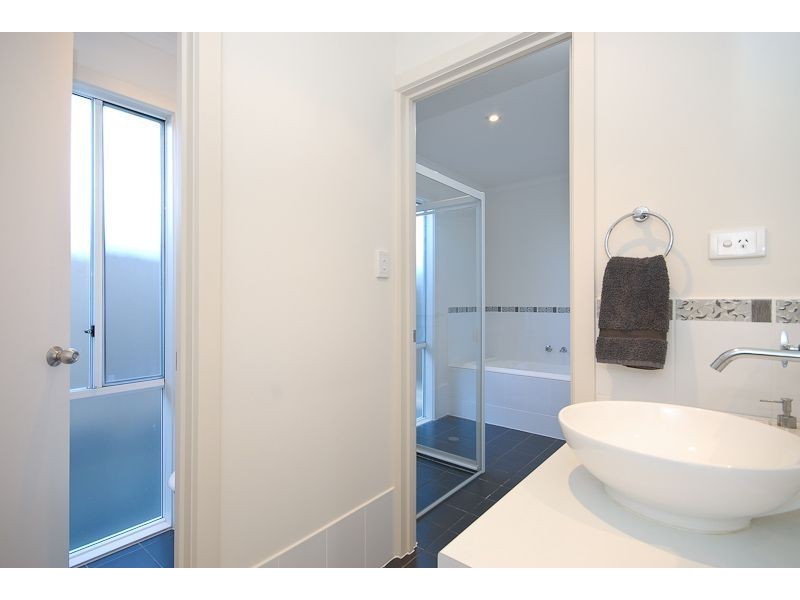 10 Lawrence Street, Goolwa North SA 5214