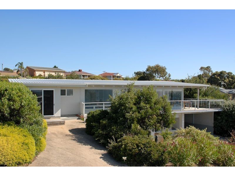 8 Wright Terrace, Encounter Bay SA 5211