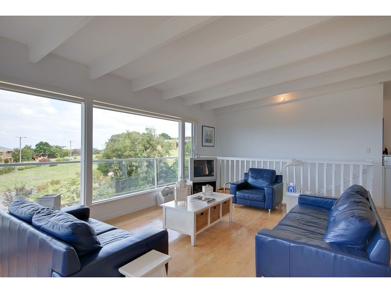 8 Wright Terrace, Encounter Bay SA 5211