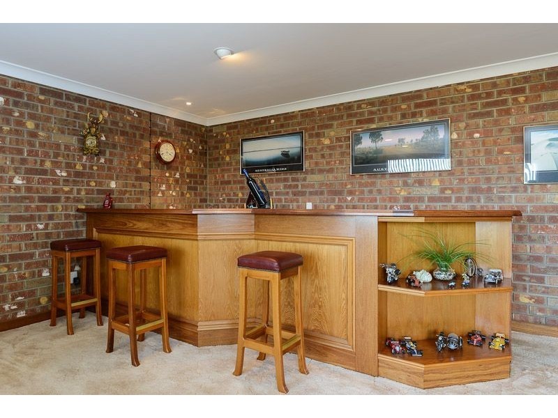 32 Clive Avenue, Encounter Bay SA 5211