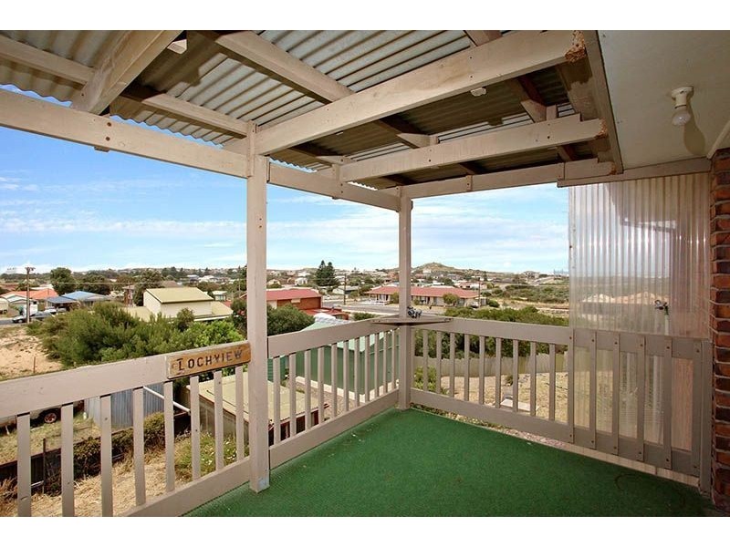 8 Aldam Avenue, Goolwa Beach SA 5214