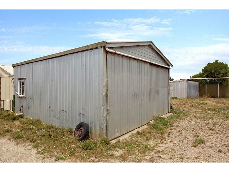 8 Aldam Avenue, Goolwa Beach SA 5214