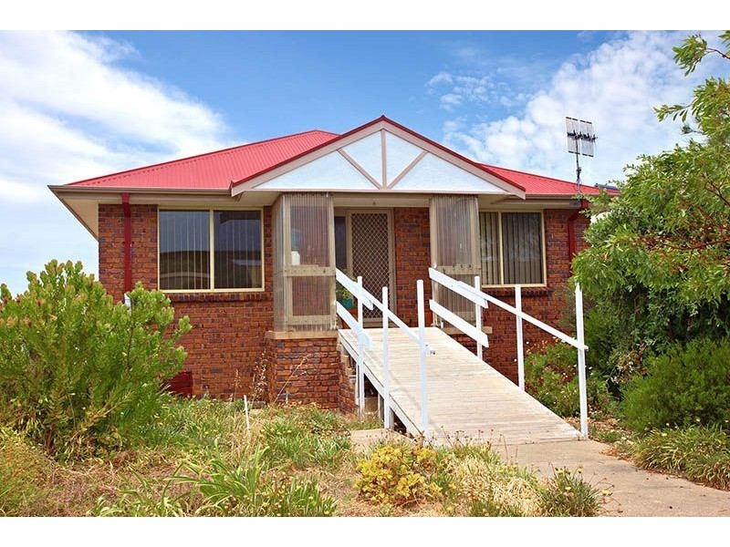 8 Aldam Avenue, Goolwa Beach SA 5214