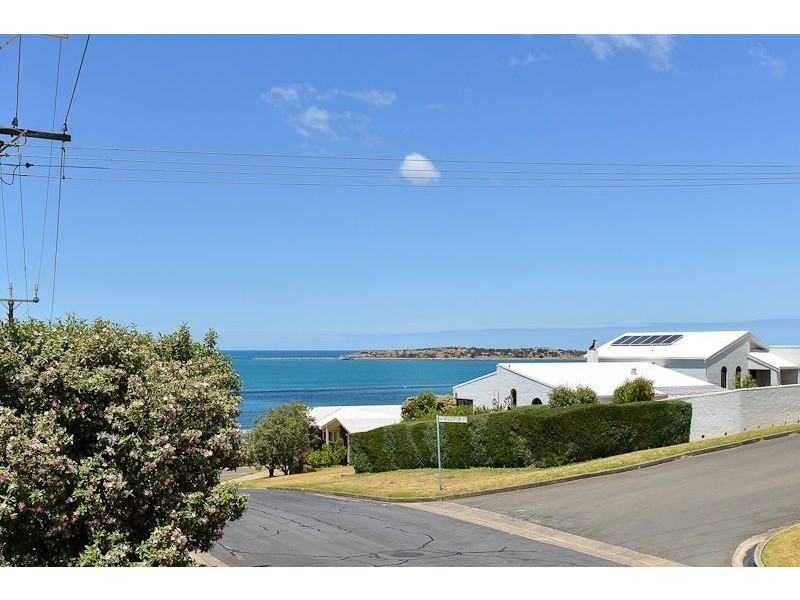 4 Alexander Street, Hayborough SA 5211