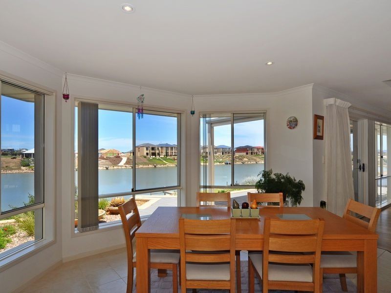 49 Blanche Parade, Hindmarsh Island SA 5214