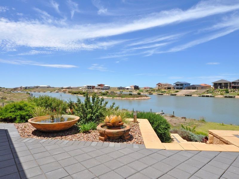 49 Blanche Parade, Hindmarsh Island SA 5214