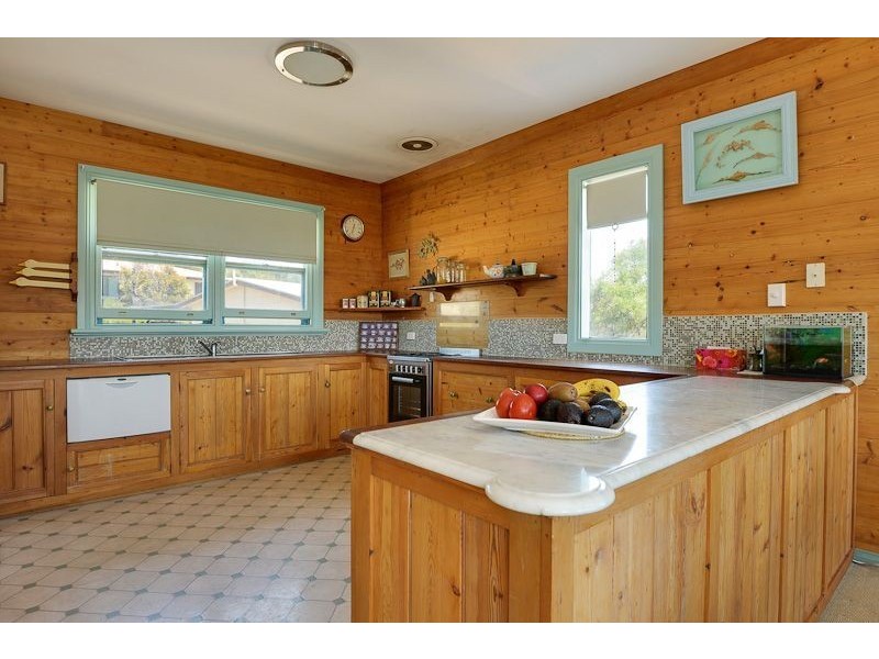 23 Barton Street, Port Elliot SA 5212