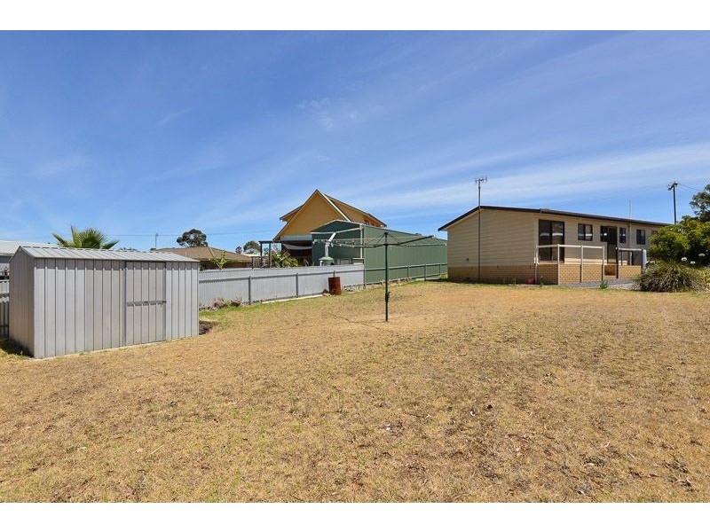 8 Manly Grove, Hayborough SA 5211