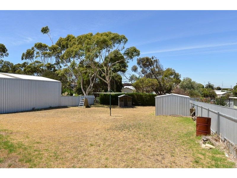 8 Manly Grove, Hayborough SA 5211