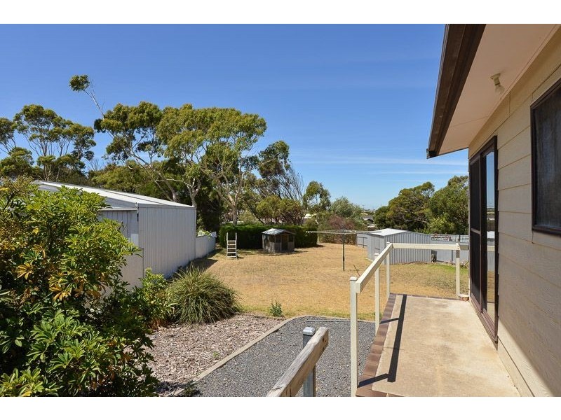 8 Manly Grove, Hayborough SA 5211