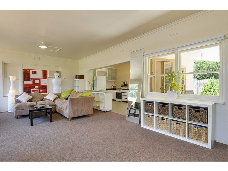 27 The Parkway, Victor Harbor SA 5211