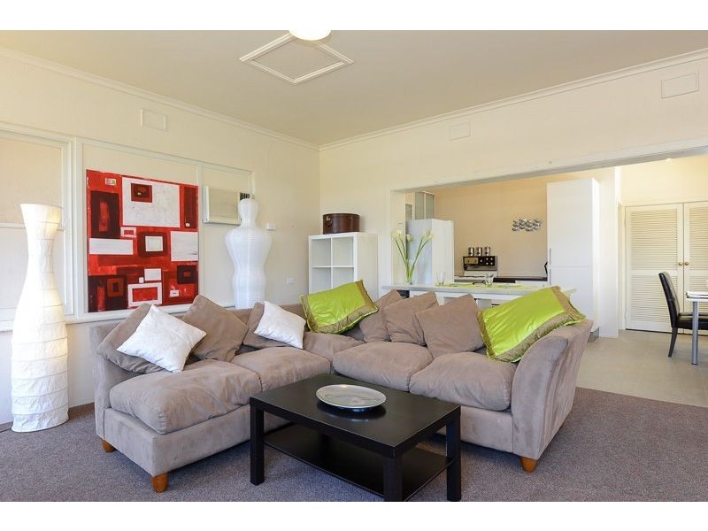27 The Parkway, Victor Harbor SA 5211