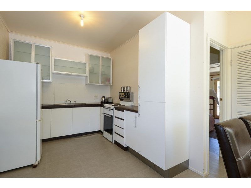 27 The Parkway, Victor Harbor SA 5211