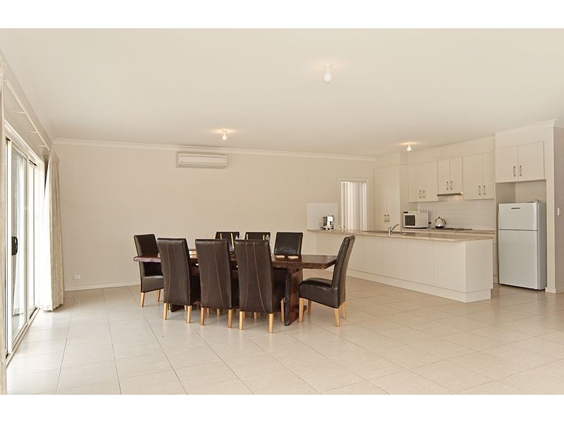 162 Excelsior Parade, Hindmarsh Island SA 5214