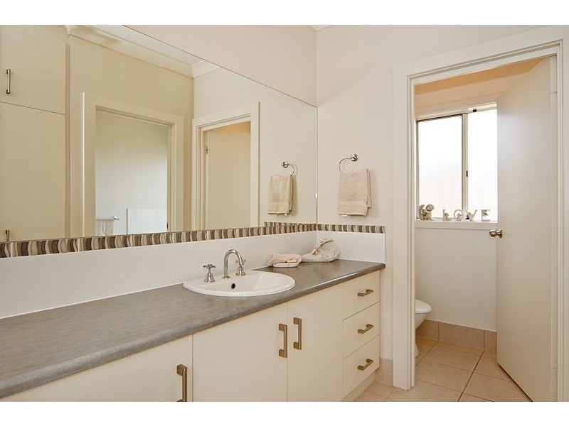 162 Excelsior Parade, Hindmarsh Island SA 5214