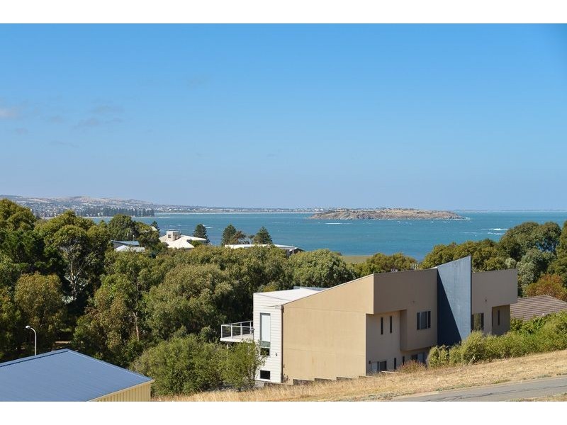 41 Solway Crescent, Encounter Bay SA 5211