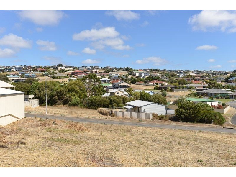 41 Solway Crescent, Encounter Bay SA 5211