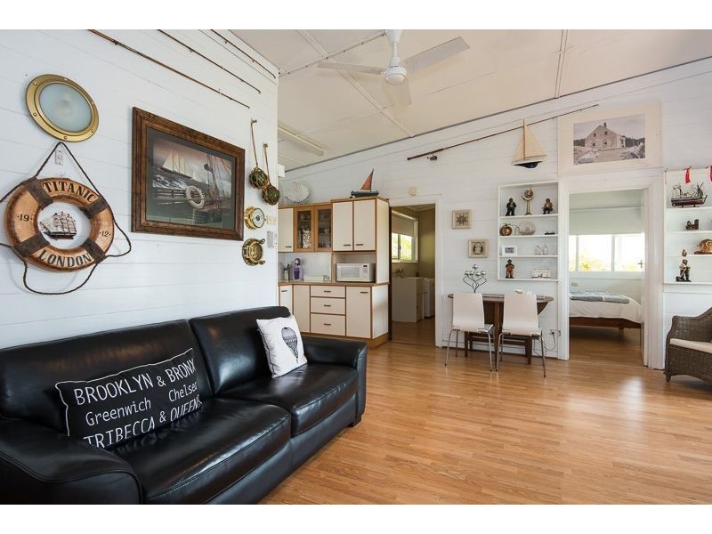 15 Island View Crescent, Encounter Bay SA 5211